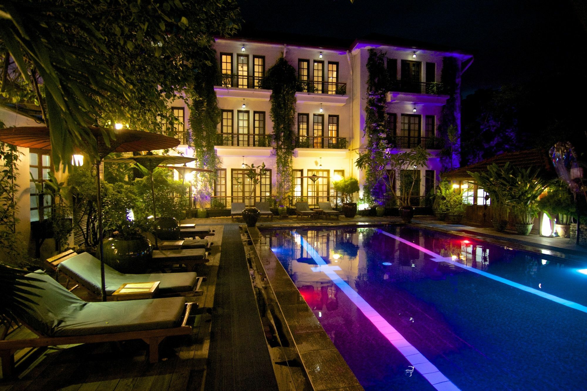 Savoy Hotel Yangon Dış mekan fotoğraf