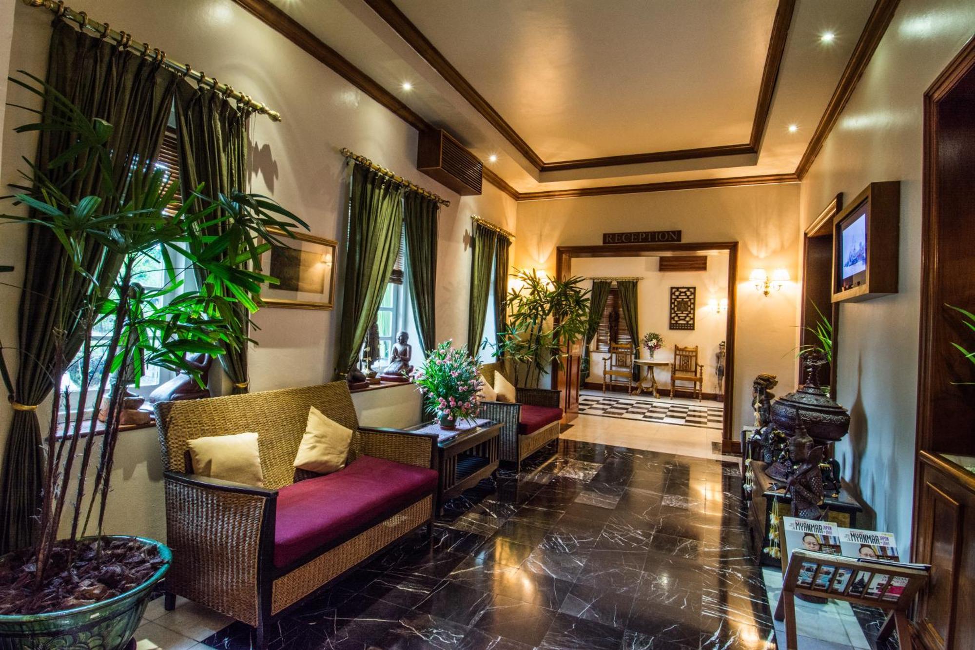 Savoy Hotel Yangon Dış mekan fotoğraf