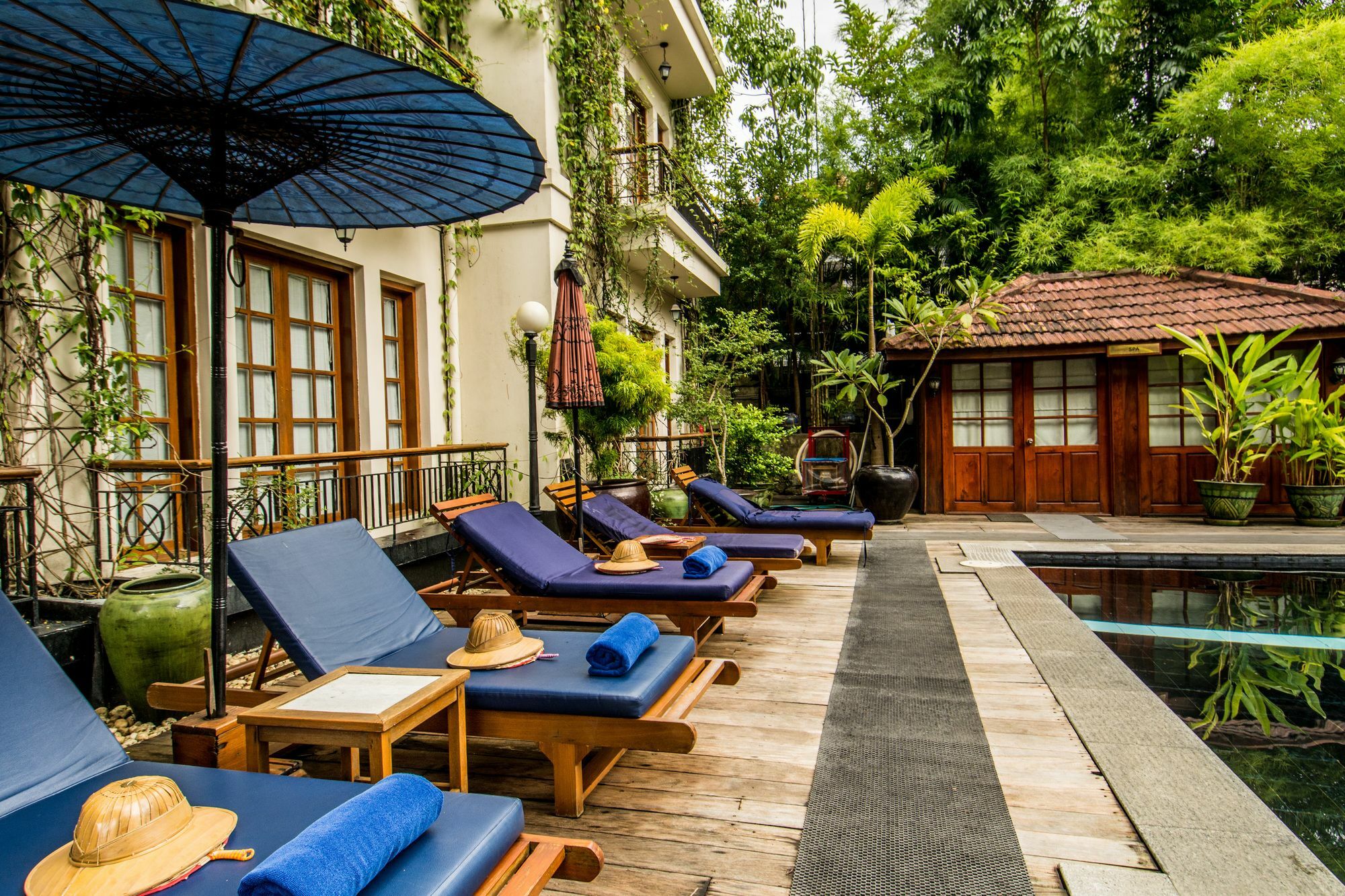 Savoy Hotel Yangon Dış mekan fotoğraf